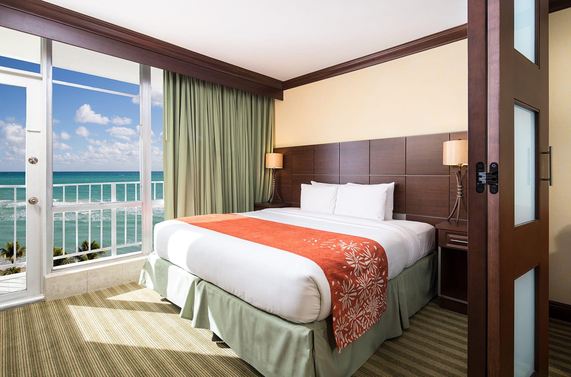 Newport Beachside Hotel & Resort Sunny Isles Beach Bagian luar foto