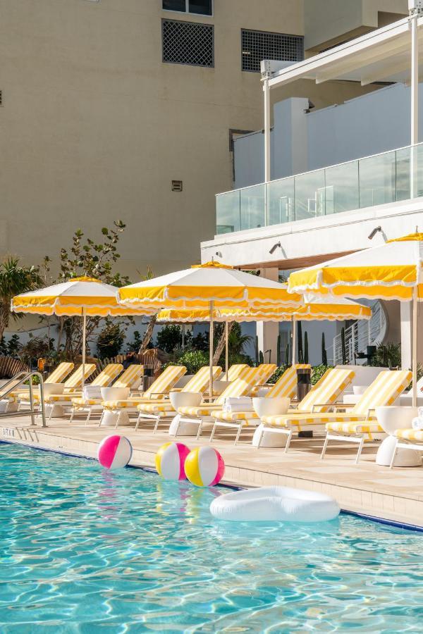 Newport Beachside Hotel & Resort Sunny Isles Beach Bagian luar foto