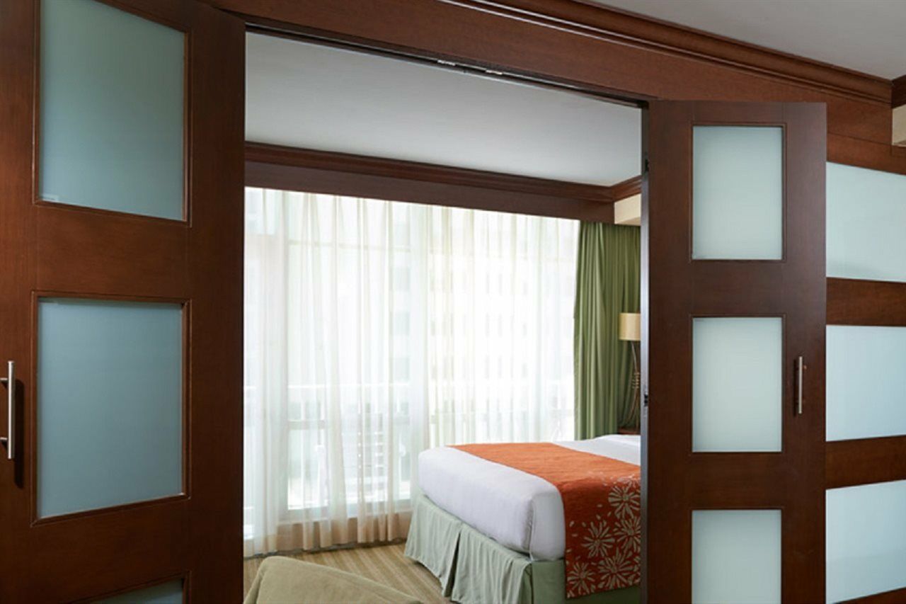 Newport Beachside Hotel & Resort Sunny Isles Beach Bagian luar foto
